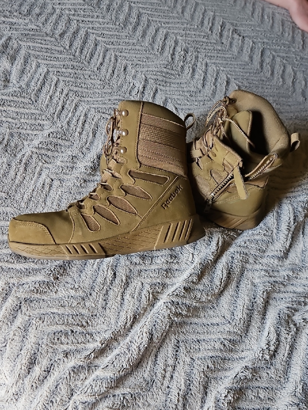 Reebok Military-Style Lace-Up Boots Desert Color